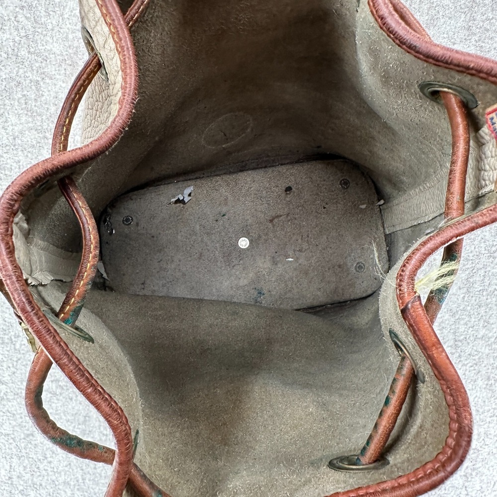 Dooney & Bourke Vintage Off‎ White Leather Drawstring Bucket Shoulder Bag - Picture 7 of 10